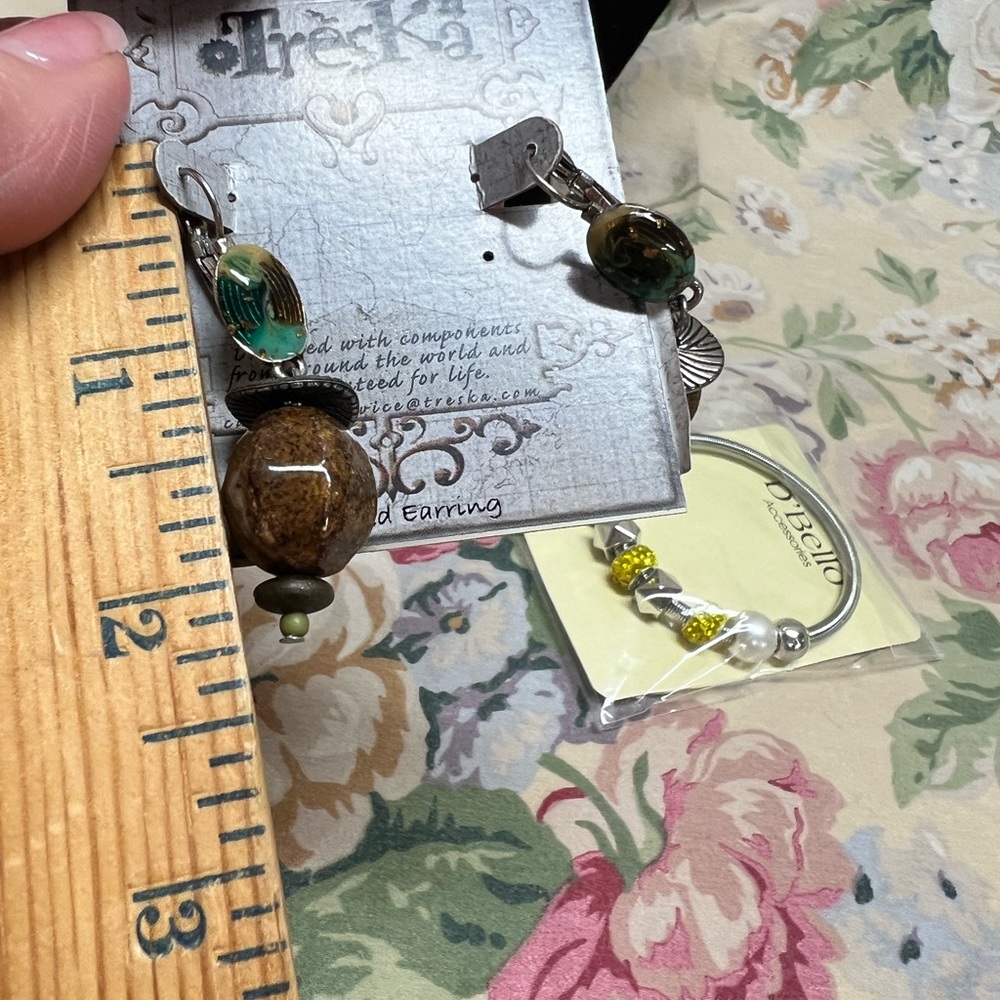 Clip On Earring bundle - Picture 14 of 16